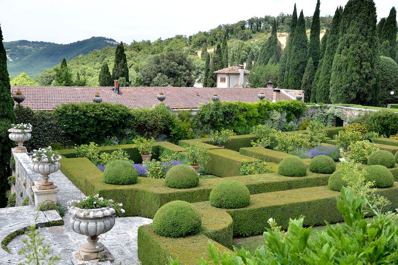 Tuscan Countryside – Villa 2-008
