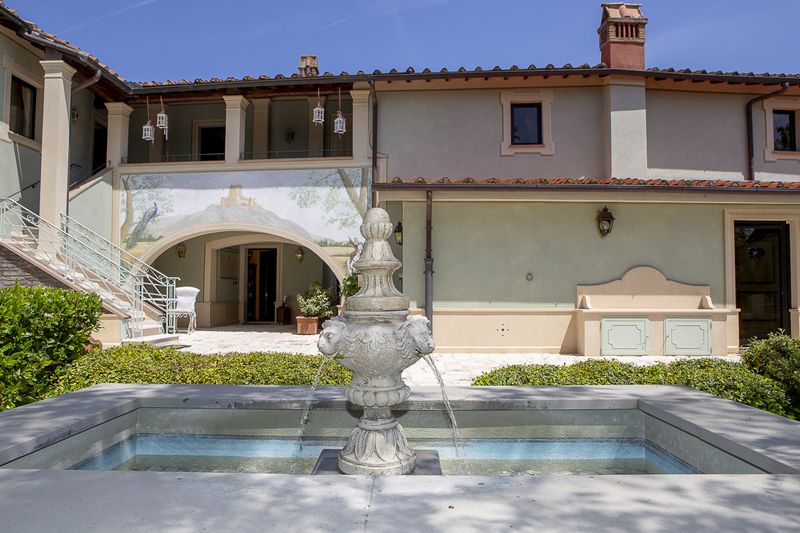 Tuscan Countryside-Villa 4-010