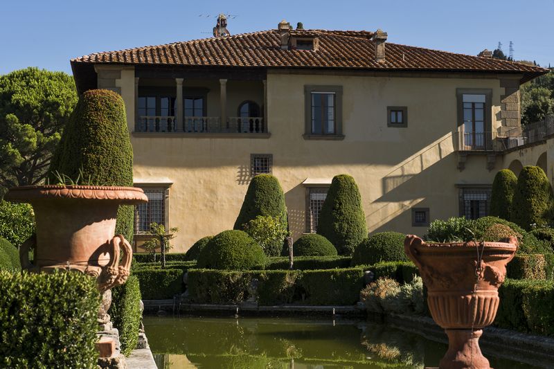 Villa in Florence 6-000